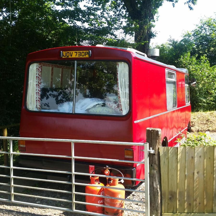 The Megabus Near Tavistock And Dartmoor. Lamerton Exterior foto